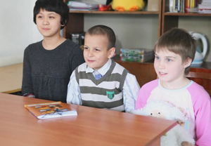Детям нужна семья: Анастасия, Николай и Виктория - FloSal