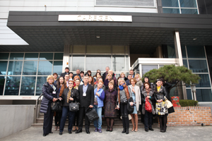Экспертный тур ведущих специалистов эстетической медицины на производство концерна CAREGEN в Сеул - FloSal
